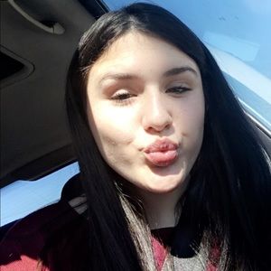 Meet your Posher, Kaylee